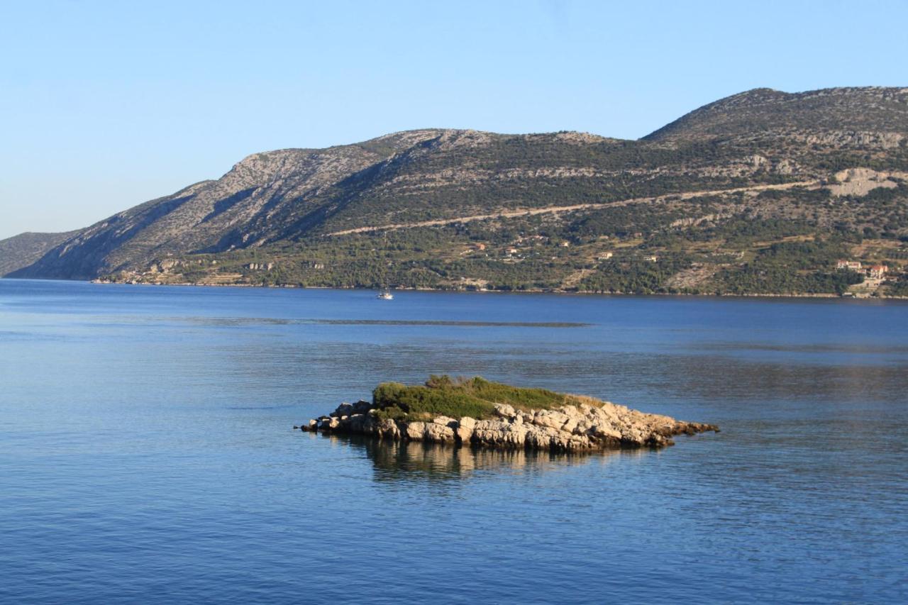 Apartments By The Sea Tri Zala, Korcula - 9237 Zrnovo エクステリア 写真