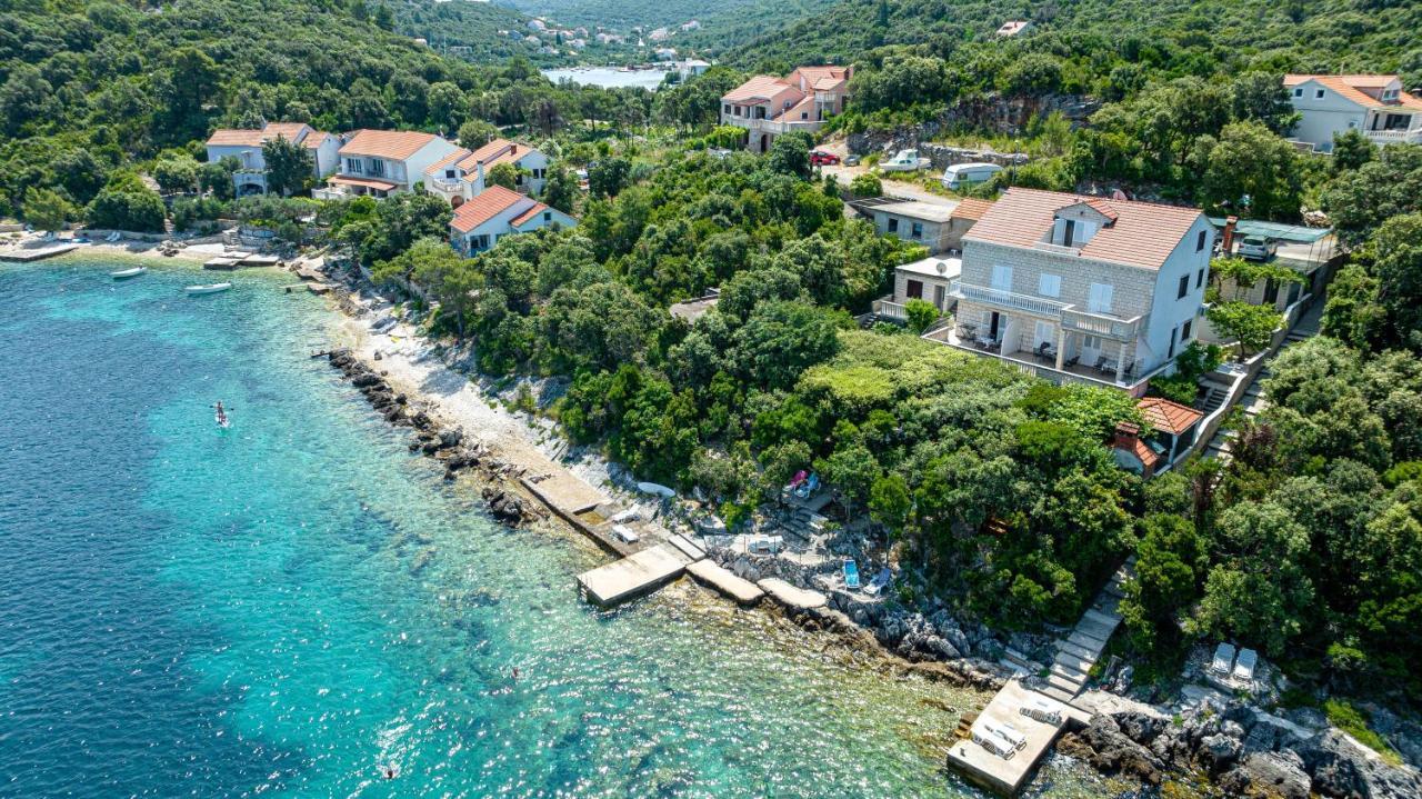 Apartments By The Sea Tri Zala, Korcula - 9237 Zrnovo エクステリア 写真