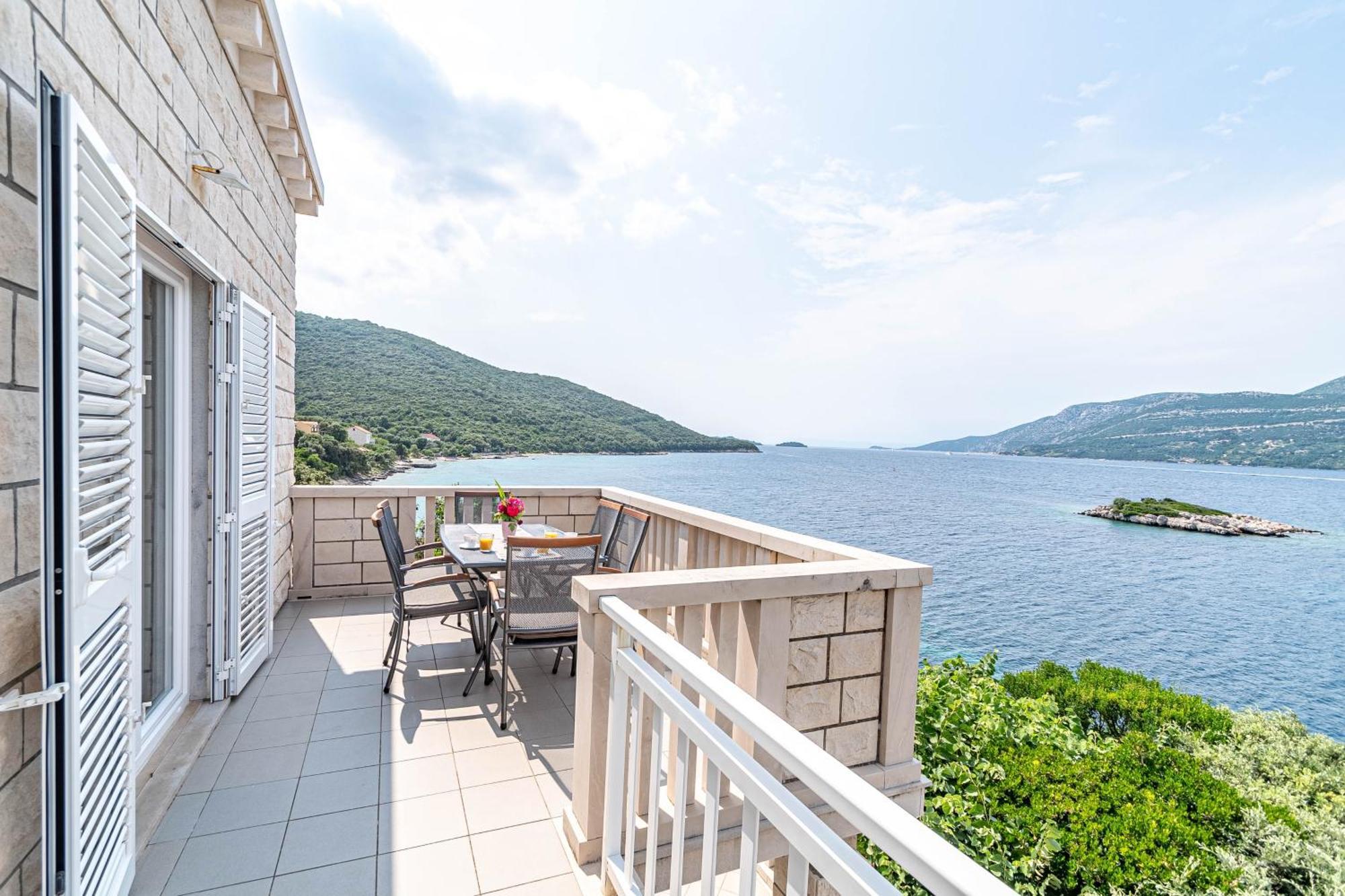 Apartments By The Sea Tri Zala, Korcula - 9237 Zrnovo エクステリア 写真