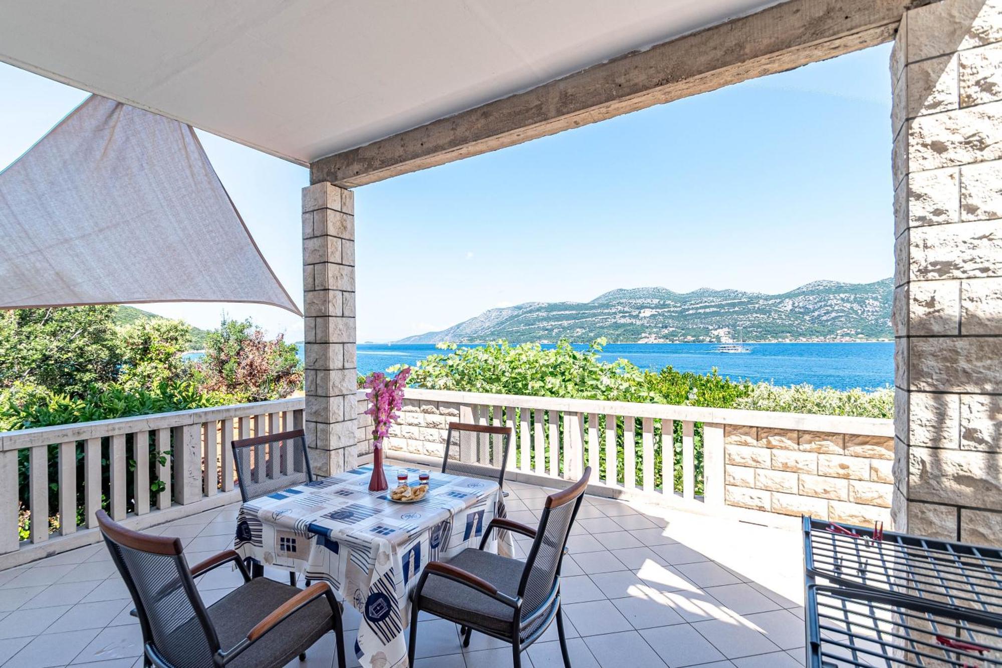 Apartments By The Sea Tri Zala, Korcula - 9237 Zrnovo エクステリア 写真